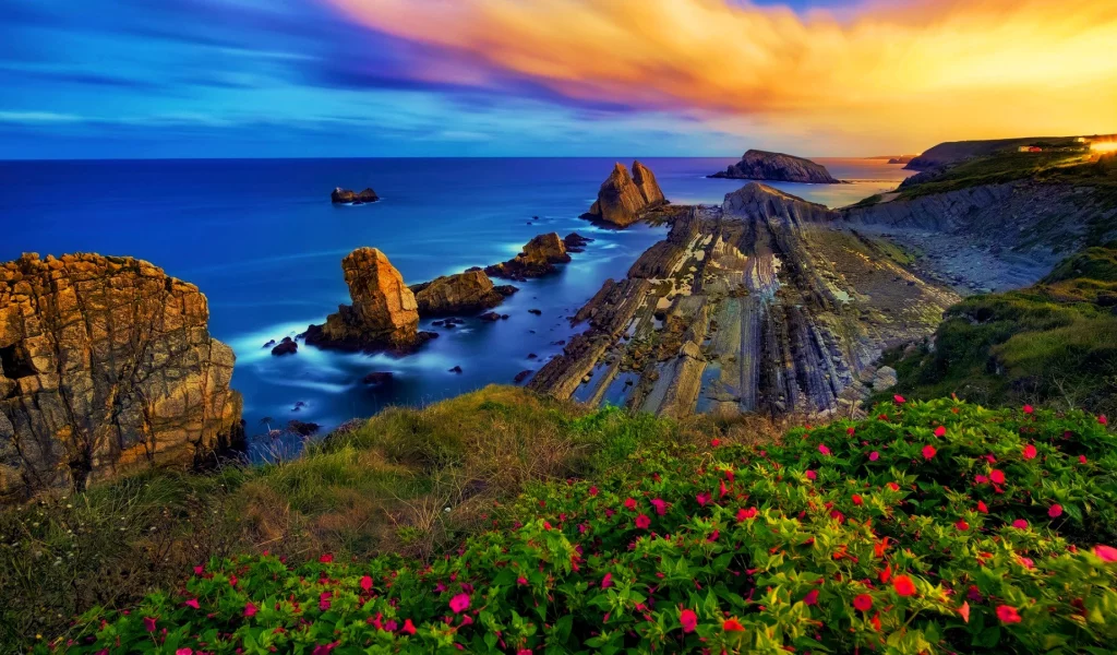 Bay of Biscay, Costa Quebrada, Spain