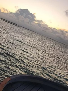 море