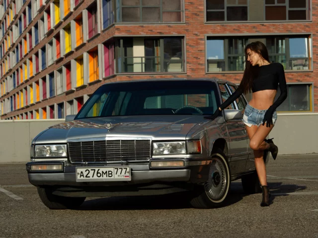 авто с девушкой