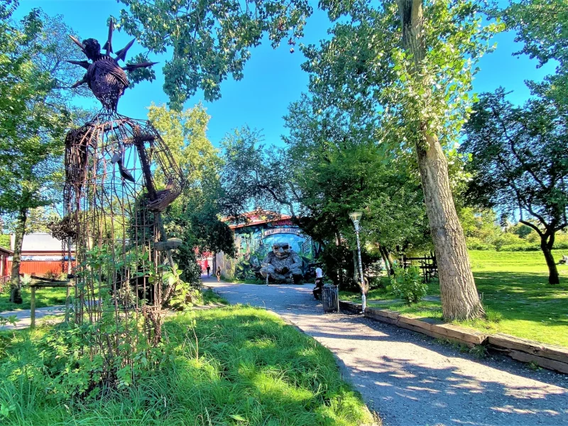 город